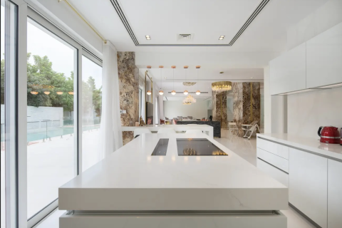 Villa en Dubai, 5 dormitorios, 777 m², № 5576 - foto 4