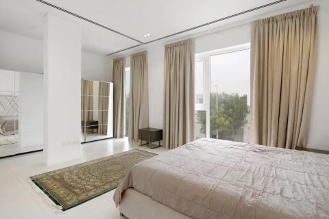 Villa en Dubai, 5 dormitorios, 777 m², № 5576 - foto 10