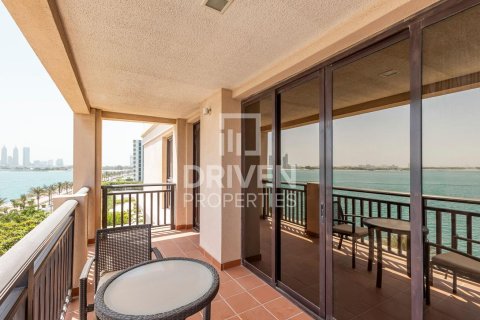 Apartment in Palm Jumeirah, Dubai 2 bedrooms, 164 sq.m. № 20885 - photo 12