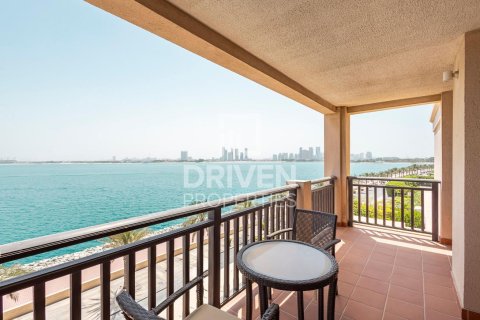 Apartment in Palm Jumeirah, Dubai 2 bedrooms, 164 sq.m. № 20885 - photo 11