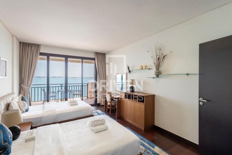 Apartment in Palm Jumeirah, Dubai 2 bedrooms, 164 sq.m. № 20885 - photo 5