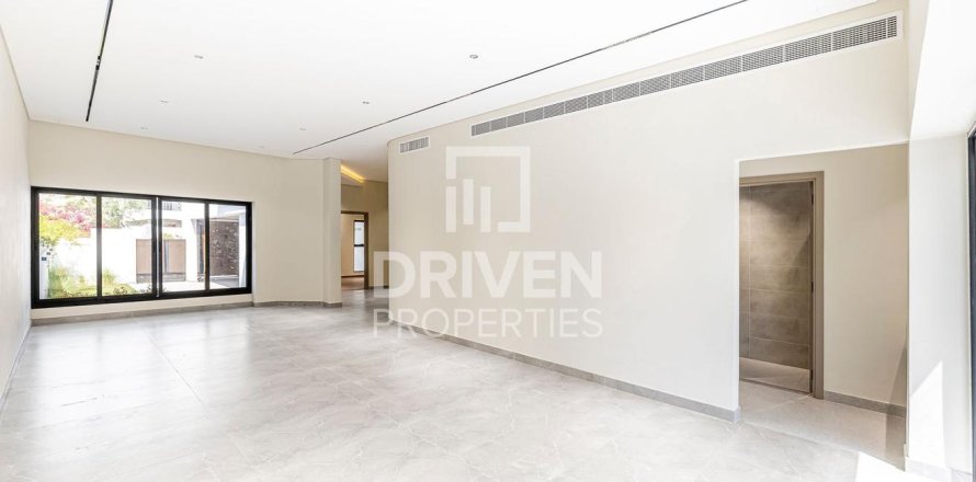 Villa en Umm Suqeim, Dubai, 4 dormitorios, 362 m², № 20889