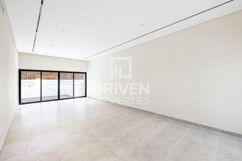 Villa en Umm Suqeim, Dubai, 4 dormitorios, 362 m², № 20889 - foto 4