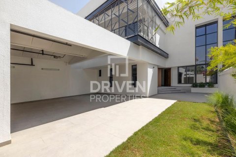 Villa en Umm Suqeim, Dubai, 4 dormitorios, 362 m², № 20889 - foto 11