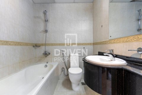 Apartment in Dubai Marina, Dubai 2 bedrooms, 124 sq.m. № 20884 - photo 10