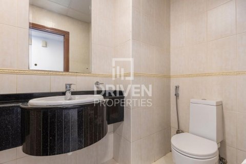 Apartment in Dubai Marina, Dubai 2 bedrooms, 124 sq.m. № 20884 - photo 12