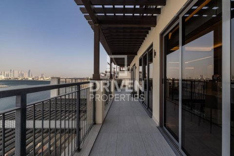 Ático en La Mer, Jumeirah, Dubai, 4 dormitorios, 470.83 m², № 135921 - foto 26