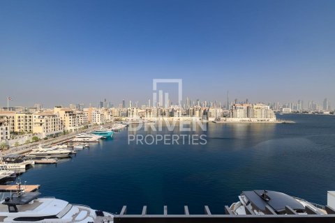 Ático en La Mer, Jumeirah, Dubai, 4 dormitorios, 470.83 m², № 135921 - foto 28