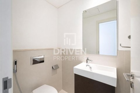 Apartment in BLVD Crescent, Downtown Dubai (Downtown Burj Dubai), Dubai 2 bedrooms, 151.62 sq.m. № 128891 - photo 14