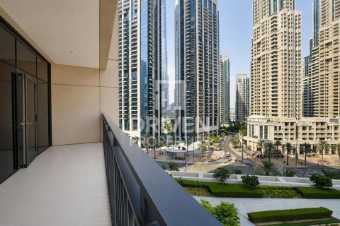 Apartment in BLVD Crescent, Downtown Dubai (Downtown Burj Dubai), Dubai 2 bedrooms, 151.62 sq.m. № 128891 - photo 20