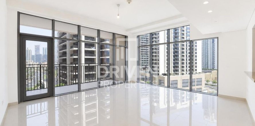 Apartment in BLVD Crescent, Downtown Dubai (Downtown Burj Dubai), Dubai 2 bedrooms, 151.62 sq.m. № 128891