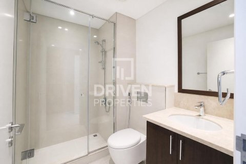 Apartment in BLVD Crescent, Downtown Dubai (Downtown Burj Dubai), Dubai 2 bedrooms, 151.62 sq.m. № 128891 - photo 15