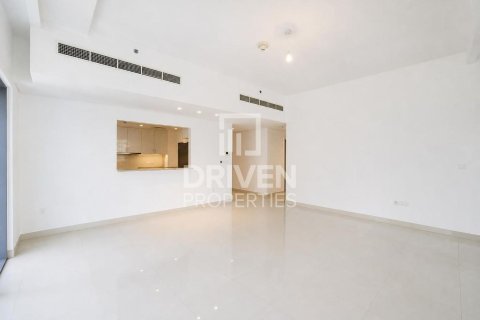 Apartment in BLVD Crescent, Downtown Dubai (Downtown Burj Dubai), Dubai 2 bedrooms, 151.62 sq.m. № 128891 - photo 2