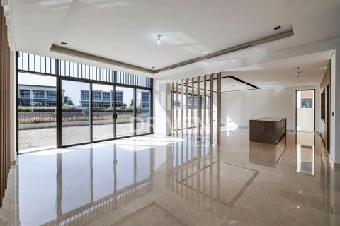 Villa in Golf Place, Dubai Hills Estate, Dubai 5 bedrooms, 705.04 sq.m. № 128892 - photo 15