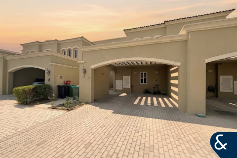 Villa à Dubai Land, Dubai, 2 chambres, 176 m², № 98432 - photo 1