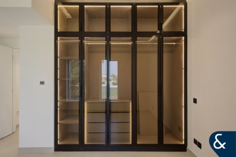 Villa in The Springs, Dubai 3 bedrooms, 157 sq.m. № 98423 - photo 17