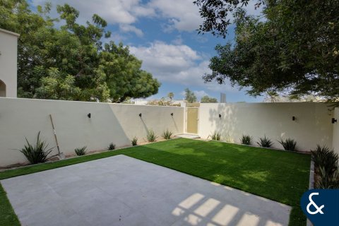 Villa in The Springs, Dubai 3 bedrooms, 157 sq.m. № 98423 - photo 24