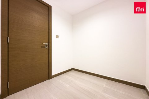 Apartment in Business Bay, Dubai 3 bedrooms, 177.8 sq.m. № 9070 - photo 15