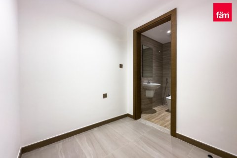 Apartment in Business Bay, Dubai 3 bedrooms, 177.8 sq.m. № 9070 - photo 16