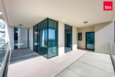 Apartment in Business Bay, Dubai 3 bedrooms, 177.8 sq.m. № 9070 - photo 12