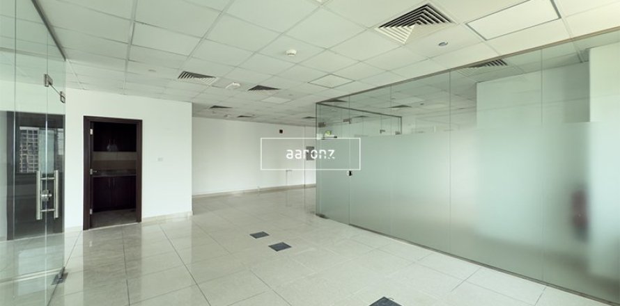 Oficina en Business Bay, Dubai, 107.5 m², № 53038