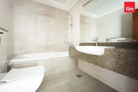 Apartment in Al Satwa, Dubai 3 bedrooms, 159.9 sq.m. № 16467 - photo 10