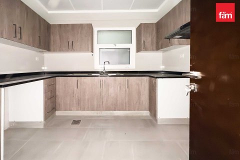 Apartment in Al Satwa, Dubai 3 bedrooms, 159.9 sq.m. № 16467 - photo 12