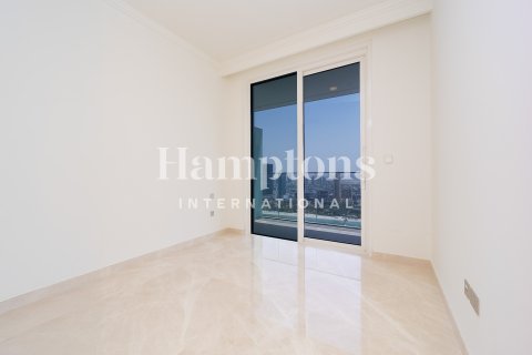 Apartment in Dubai Harbour, Dubai 4 bedrooms, 235.04459000 sq.m. № 63871 - photo 3