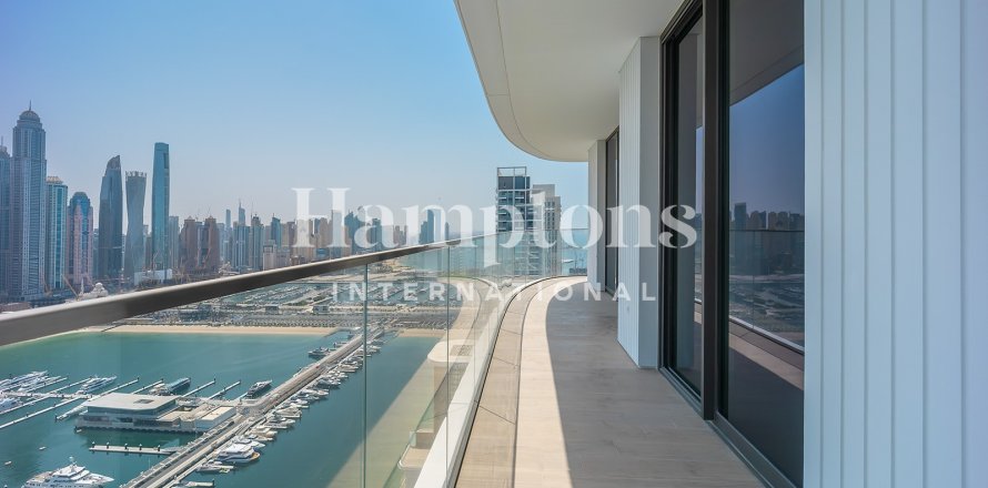 Apartment in Dubai Harbour, Dubai 4 bedrooms, 235.045 sq.m. № 63871