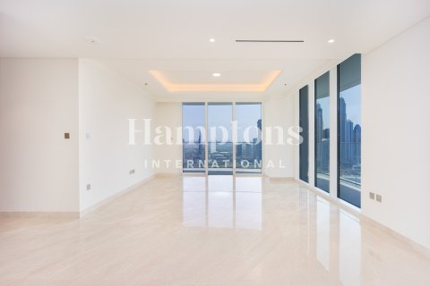 Apartment in Dubai Harbour, Dubai 4 bedrooms, 235.04459000 sq.m. № 63871 - photo 6