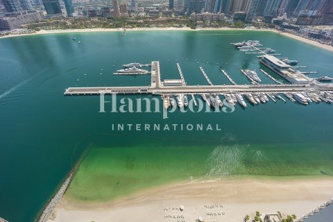 Apartment in Dubai Harbour, Dubai 4 bedrooms, 235.04459000 sq.m. № 63871 - photo 28