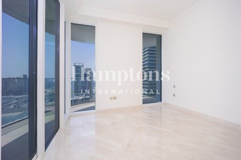 Apartment in Dubai Harbour, Dubai 4 bedrooms, 235.04459000 sq.m. № 63871 - photo 14