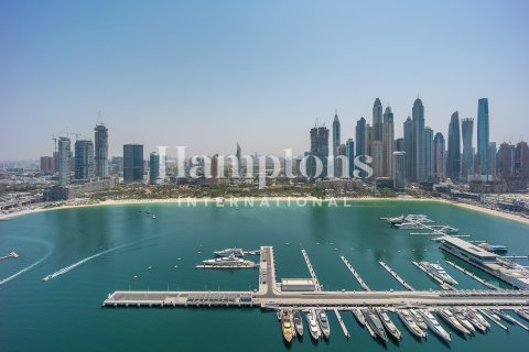 Apartment in Dubai Harbour, Dubai 4 bedrooms, 235.04459000 sq.m. № 63871 - photo 23