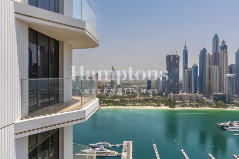 Apartment in Dubai Harbour, Dubai 4 bedrooms, 235.04459000 sq.m. № 63871 - photo 22