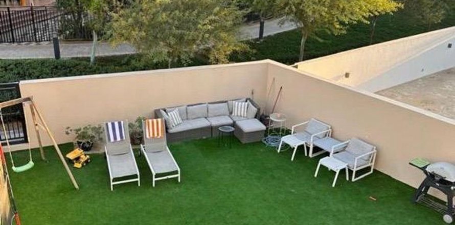 Maison de ville à Dubai, 4 chambres, 382.5 m², № 137908