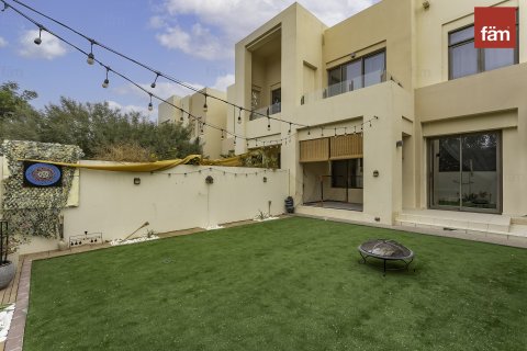 Adosado en Reem, Dubai, 3 dormitorios, 232.3 m², № 77744 - foto 1