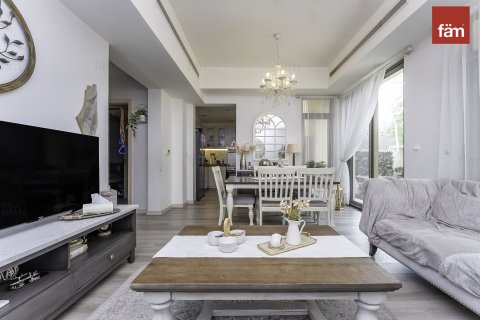 Adosado en Reem, Dubai, 3 dormitorios, 232.3 m², № 77744 - foto 5
