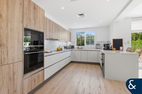 Купить виллу в Ghadeer, The Lakes, Дубай: 3 спальни, 236м², № 91393 - фото 2