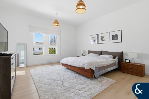 Купить виллу в Ghadeer, The Lakes, Дубай: 3 спальни, 236м², № 91393 - фото 17