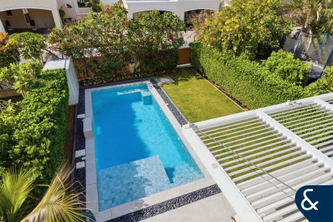 Купить виллу в Ghadeer, The Lakes, Дубай: 3 спальни, 236м², № 91393 - фото 22