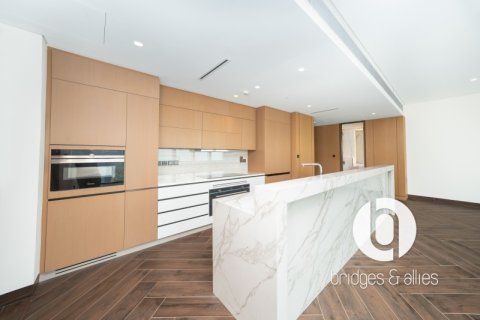 Apartment in Dubai 2 bedrooms, 150 sq.m. № 98138 - photo 20