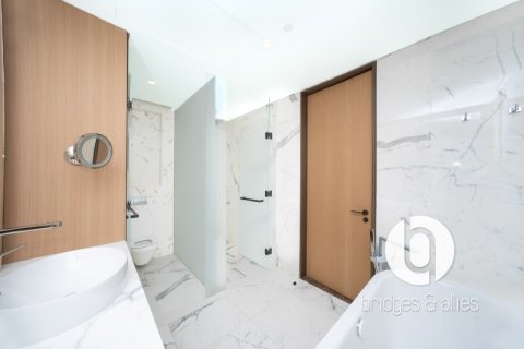 Apartment in Dubai 2 bedrooms, 150 sq.m. № 98138 - photo 15