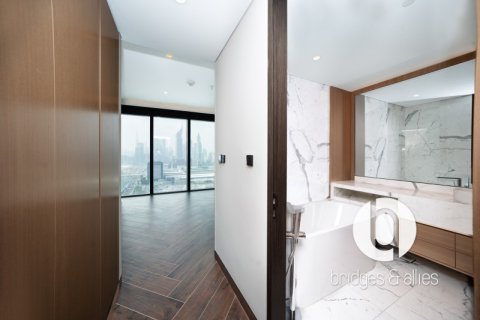 Apartment in Dubai 2 bedrooms, 150 sq.m. № 98138 - photo 4