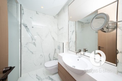 Apartment in Dubai 2 bedrooms, 150 sq.m. № 98138 - photo 12