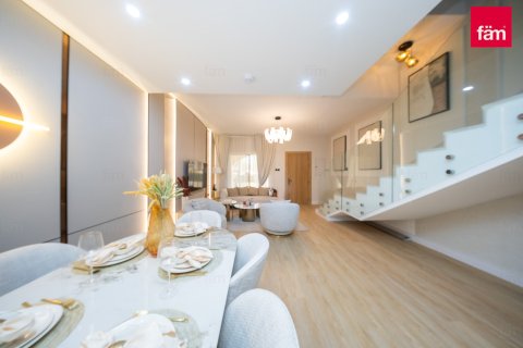 Villa à Dubai, 4 chambres, 125.2 m², № 112562 - photo 4