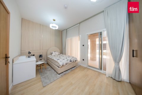 Villa à Dubai, 4 chambres, 125.2 m², № 112562 - photo 12
