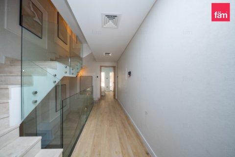 Villa à Dubai, 4 chambres, 125.2 m², № 112562 - photo 27