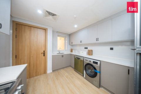 Villa à Dubai, 4 chambres, 125.2 m², № 112562 - photo 5