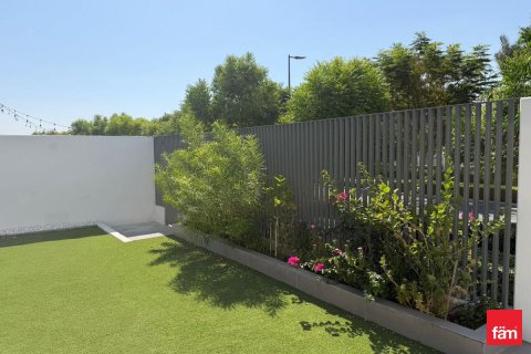 Villa à Dubai, 4 chambres, 249.6 m², № 112556 - photo 9