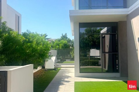 Villa à Dubai, 4 chambres, 249.6 m², № 112556